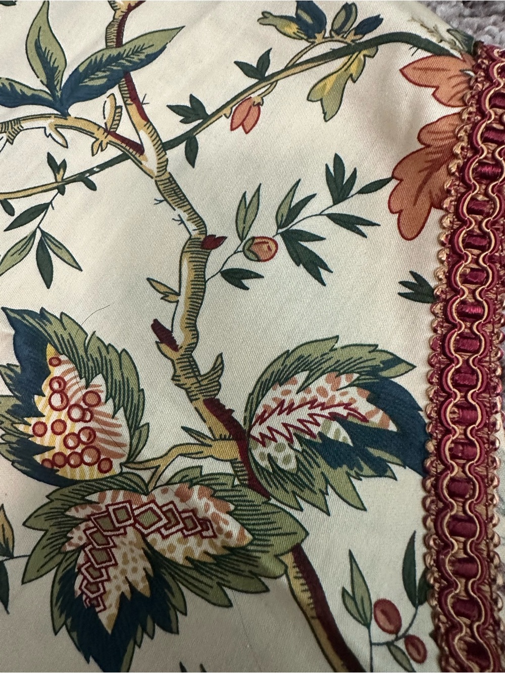 Waverly Floral Scalloped Valance in Cream, Red, Green - Picture 5 of 6